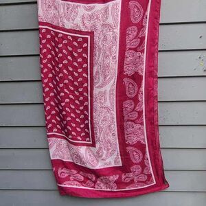 Red Beige Paisley Print Scarf no tag